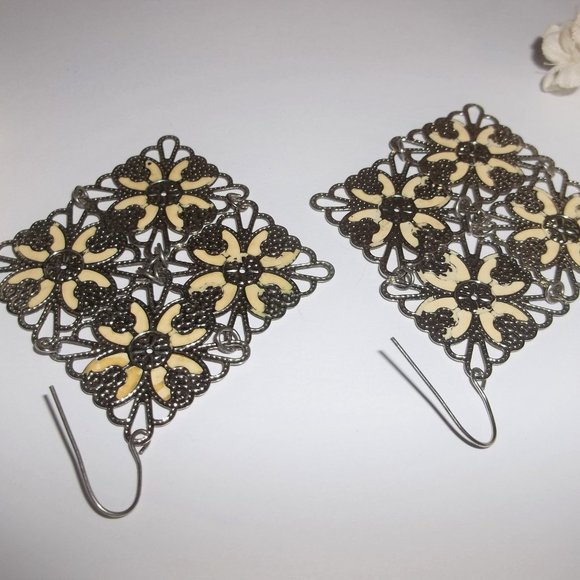 Statement Earrings Silver and Yellow Flower Floral Boho Style Jewelry Drop A340 - Picture 5 of 7